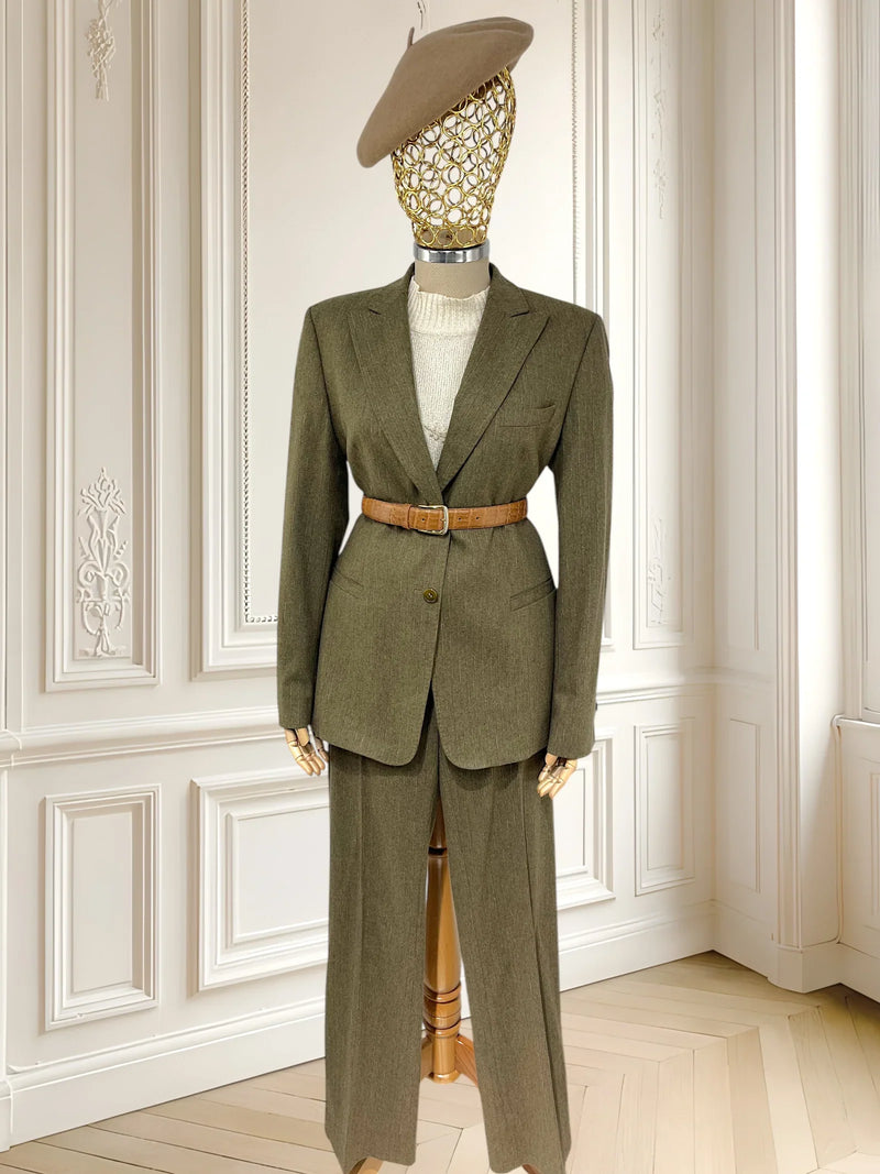 Seturi și costume vintage — coordonate retro