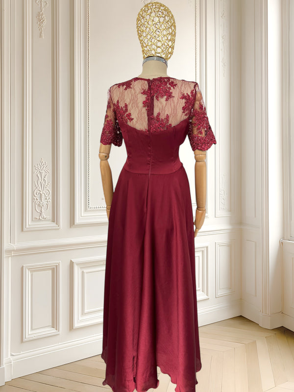 Rochie elegantă cu dantelă mărimea L