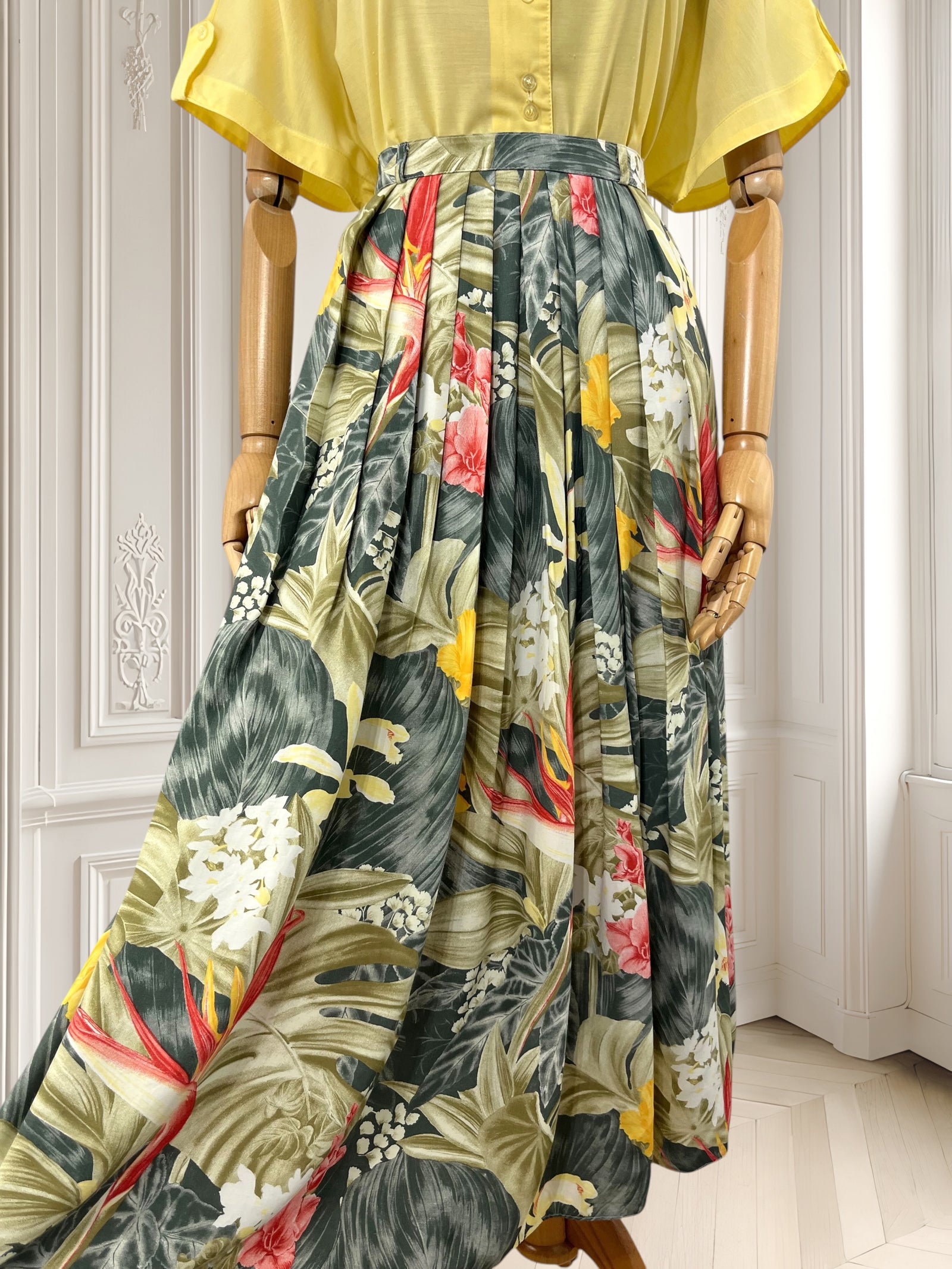 Fustă din vâscoză cu print floral mărimea S