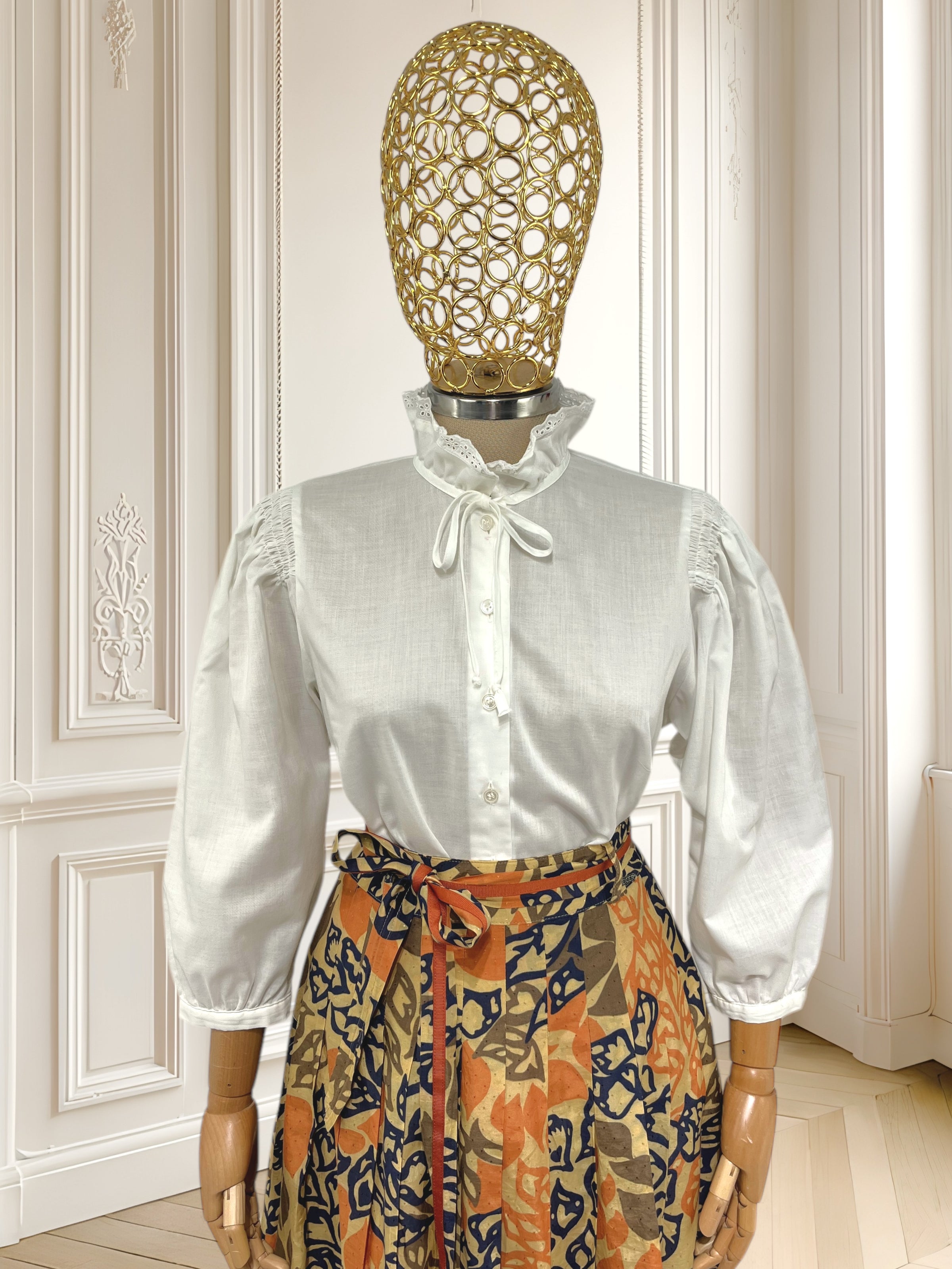 Cămașă vintage albă cu mâneci bufante mărimea M