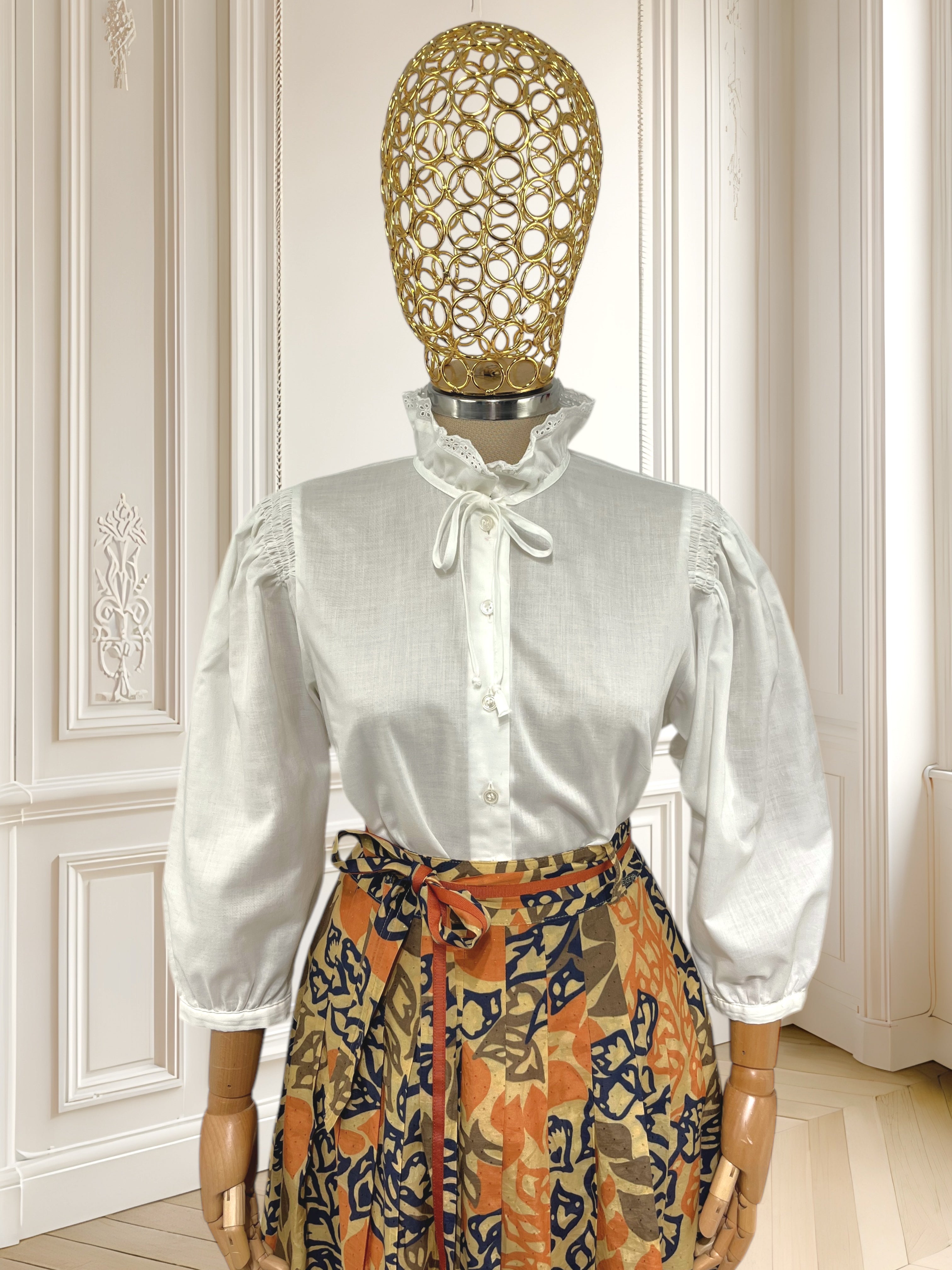 Cămașă vintage albă cu mâneci bufante mărimea M