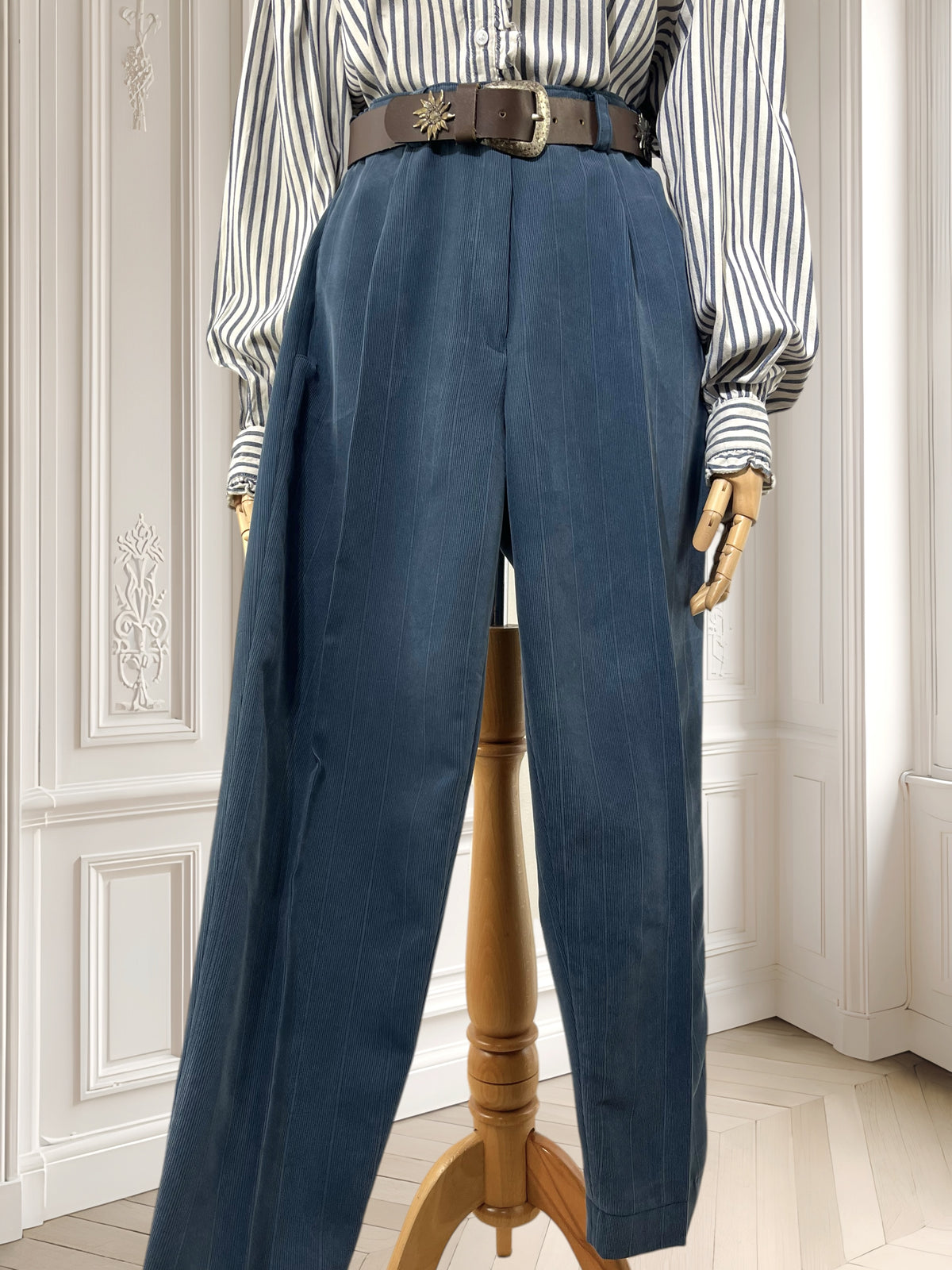 Pantaloni vintage cu talie înaltă potriviți pentru S/M