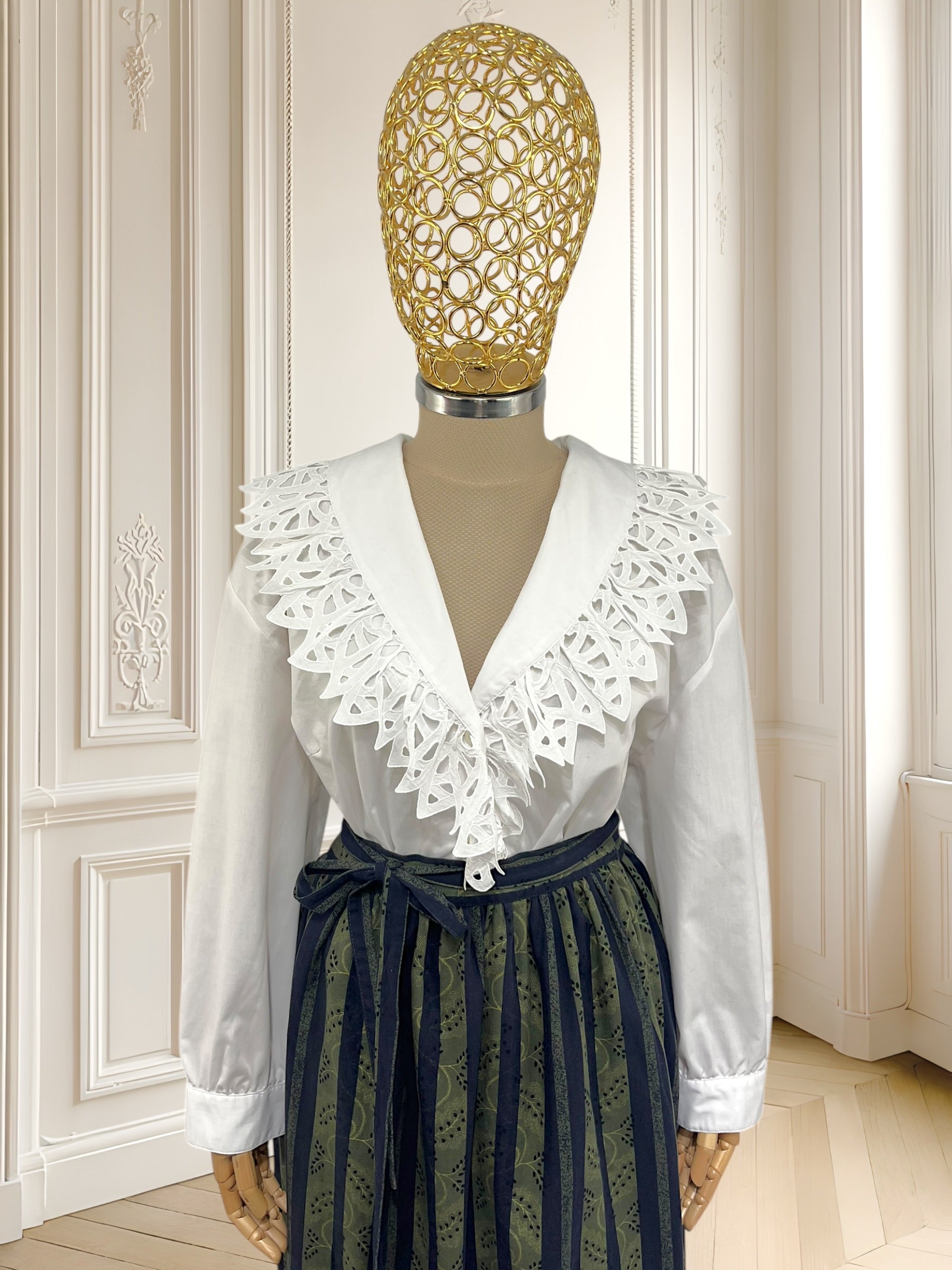 Cămașă vintage cu guler brodat potrivită pentru XL/XXL