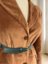 Încarcă imaginea în vizualizatorul Galerie, Sacou vintage din catifea mărimea L
