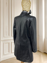 Încarcă imaginea în vizualizatorul Galerie, Jachetă vintage din piele moale mărimea M
