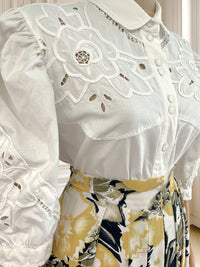 Cămașă vintage albă cu broderie potrivită pentru M/L