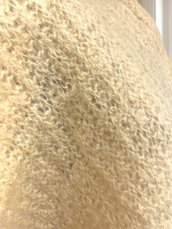 Fular din mohair lucrat manual
