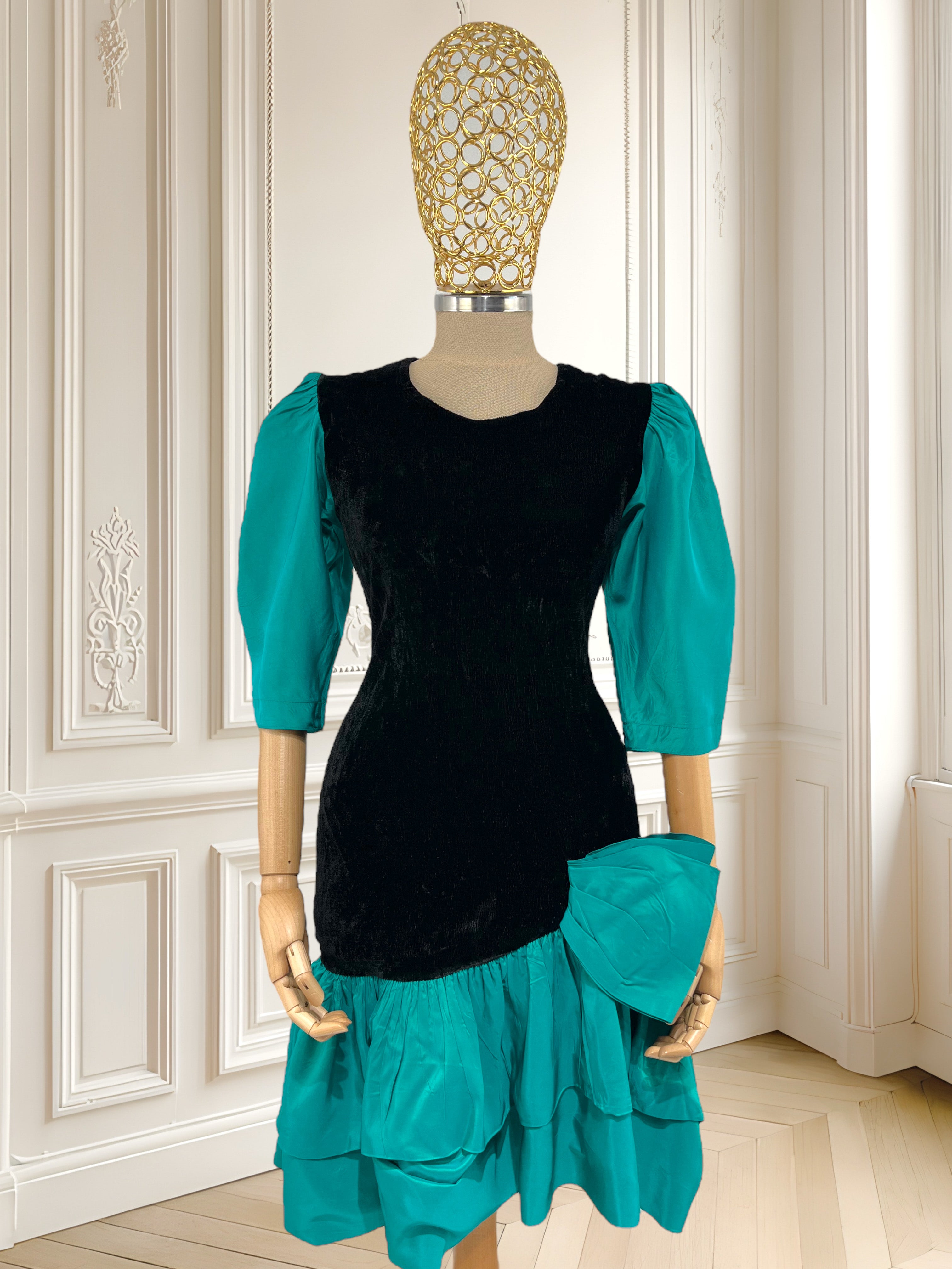 Rochie vintage cu mâneci bufante mărimea S