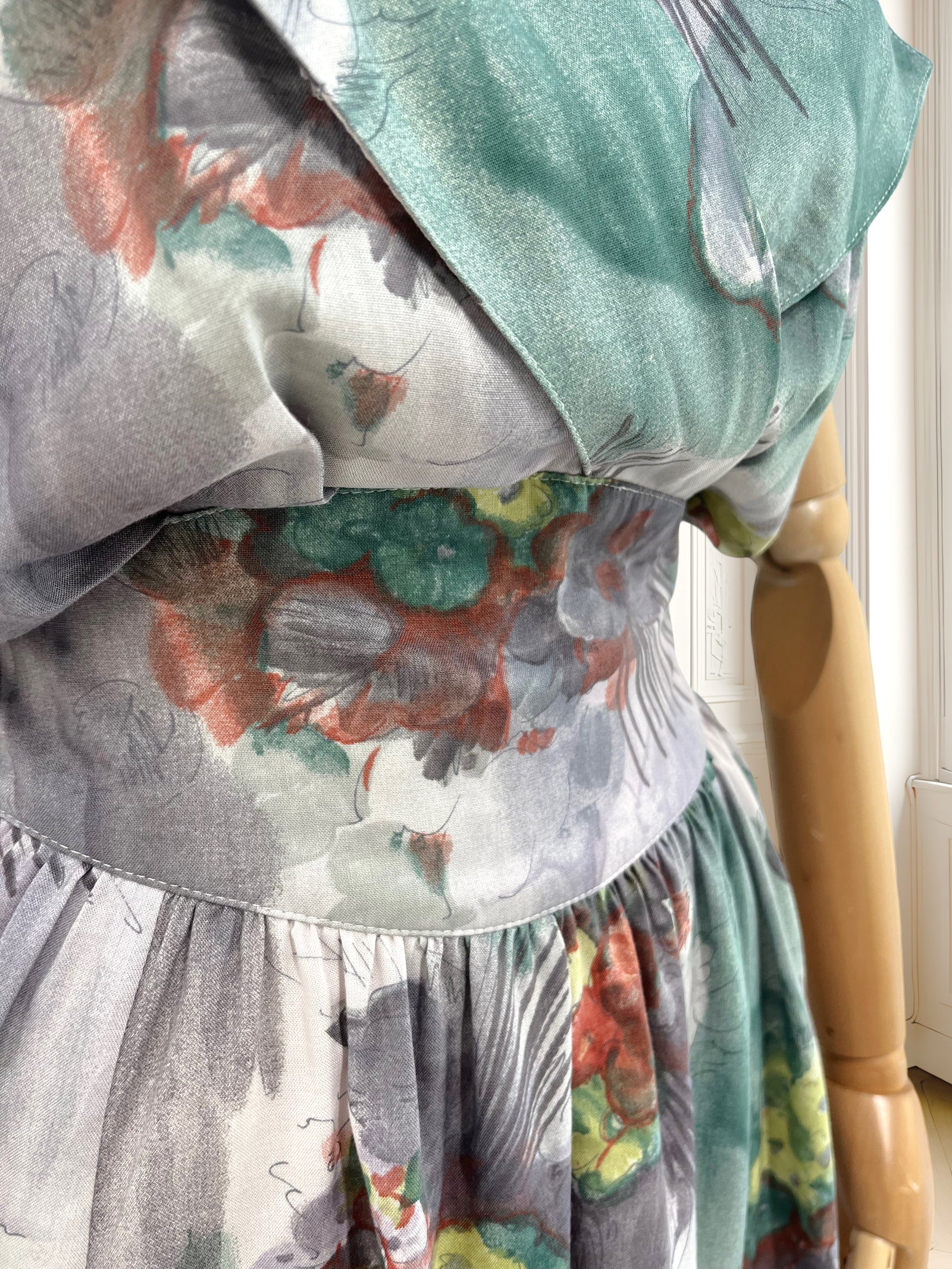 Rochie vintage din vâscoză mărimea M