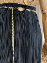 Încarcă imaginea în vizualizatorul Galerie, Pantaloni plisați cu sclipici mărimea M
