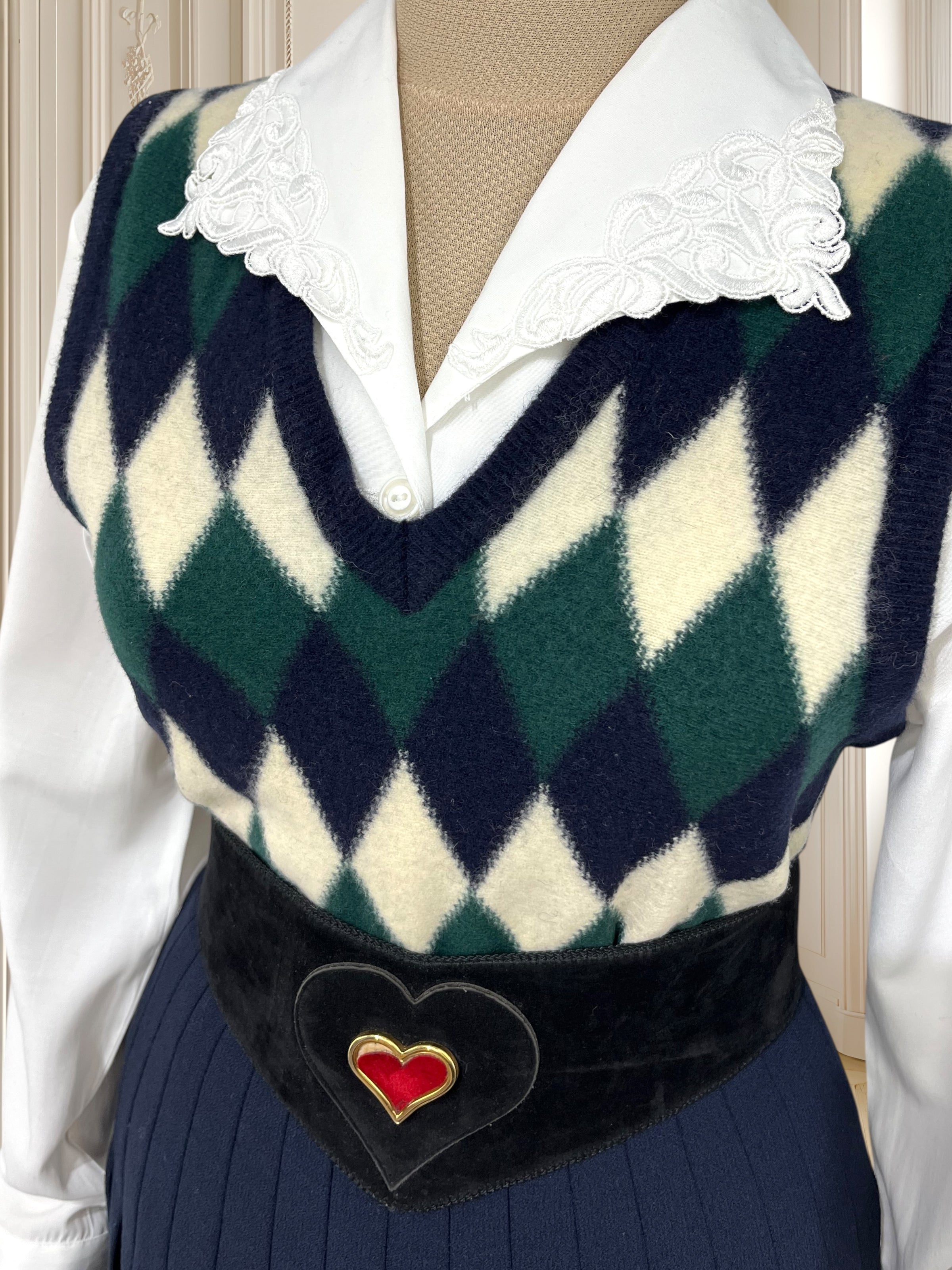 Vestă vintage din lână fină mărimea S