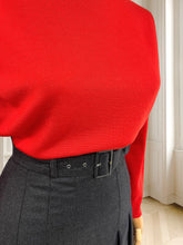 Încarcă imaginea în vizualizatorul Galerie, Bluză din amestec de lână mărimea M
