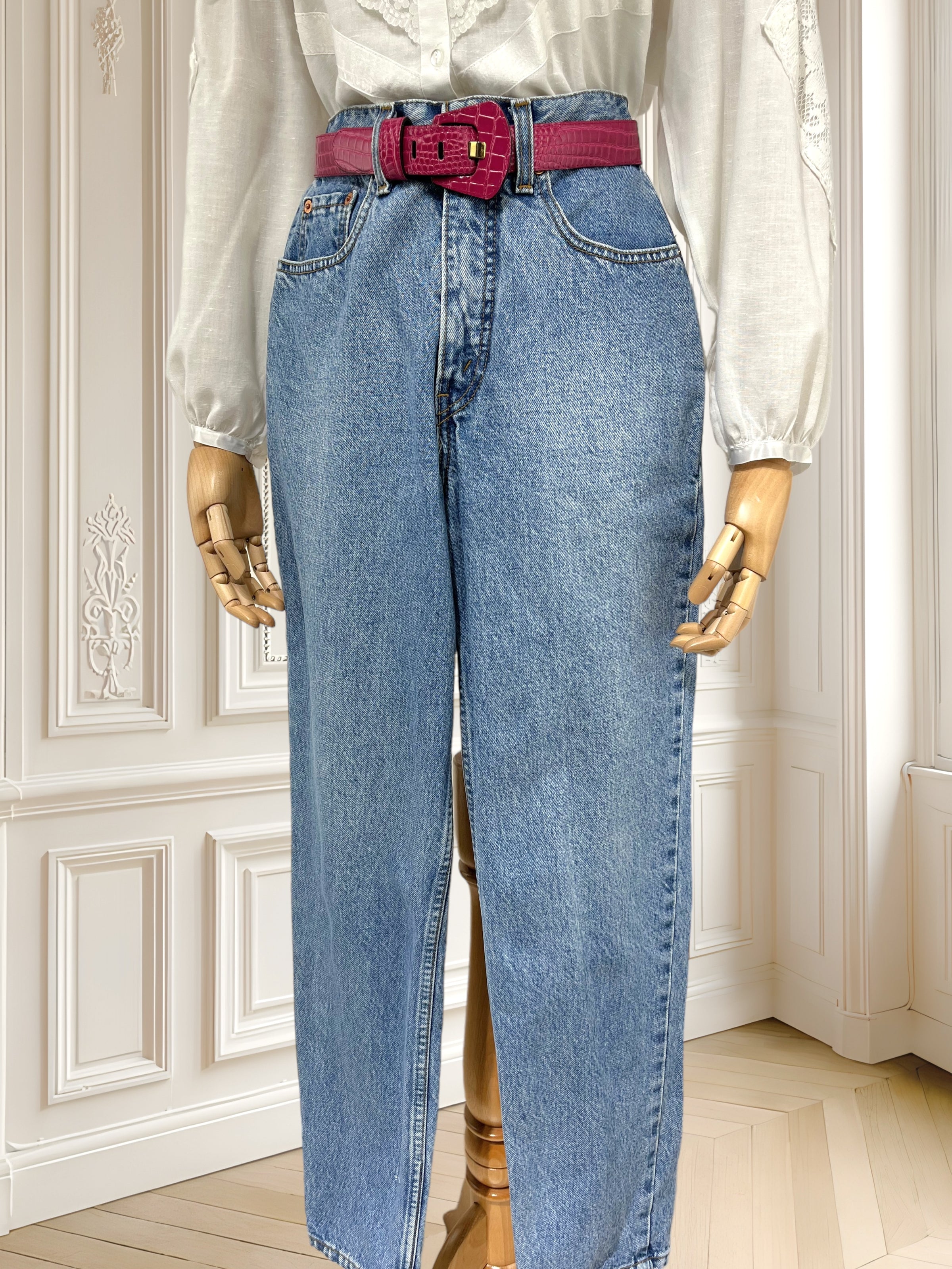 Jeans vintage Levi's mărimea XS