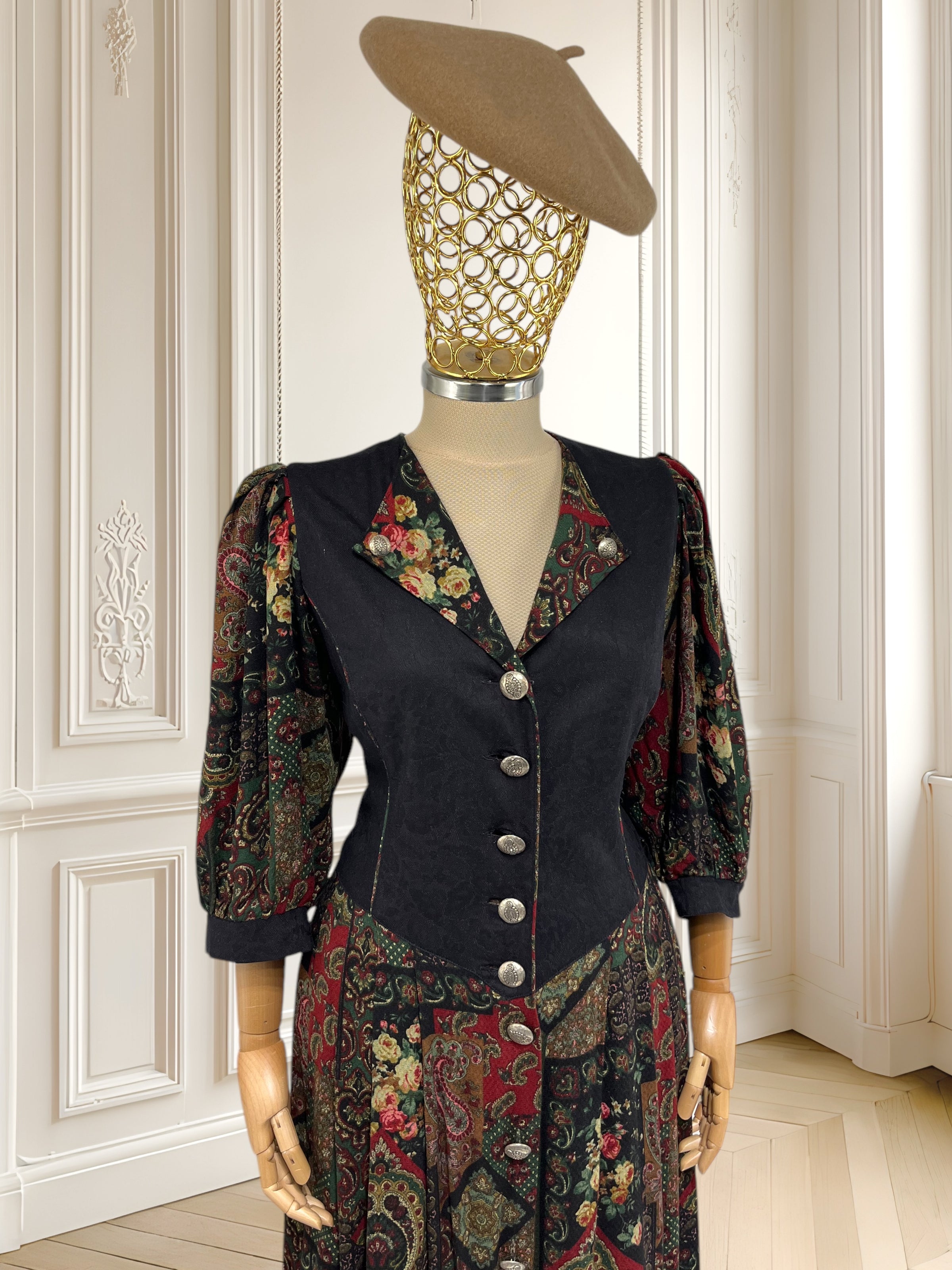 Rochie vintage din vâscoză și lână mărimea L