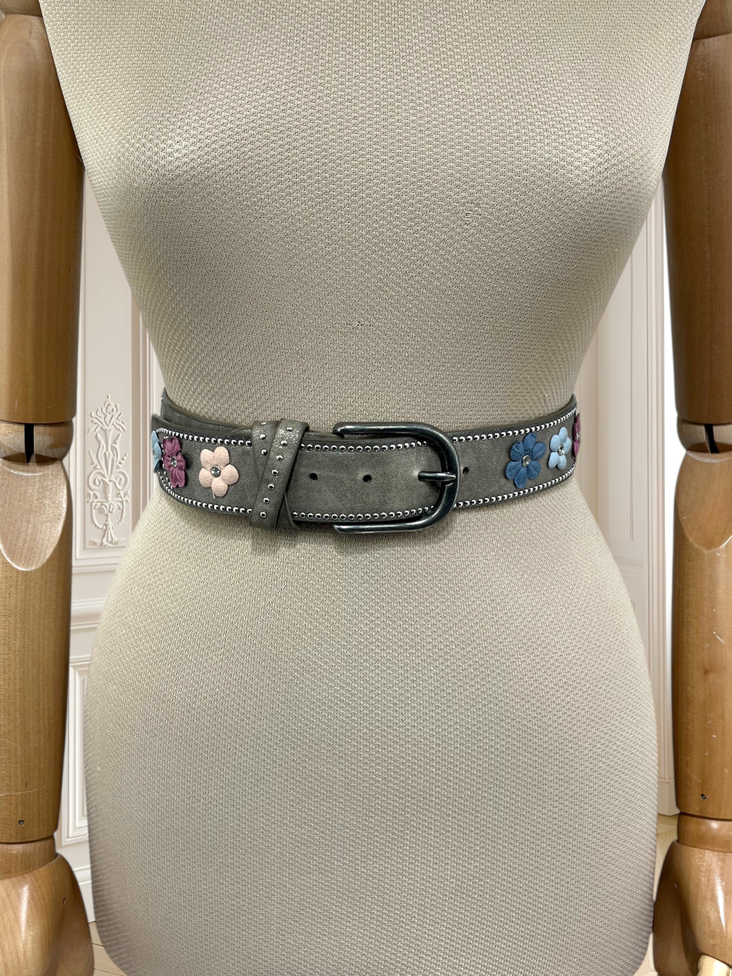 Curea vintage din piele