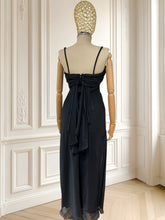 Încarcă imaginea în vizualizatorul Galerie, Rochie de seară neagră mărimea S
