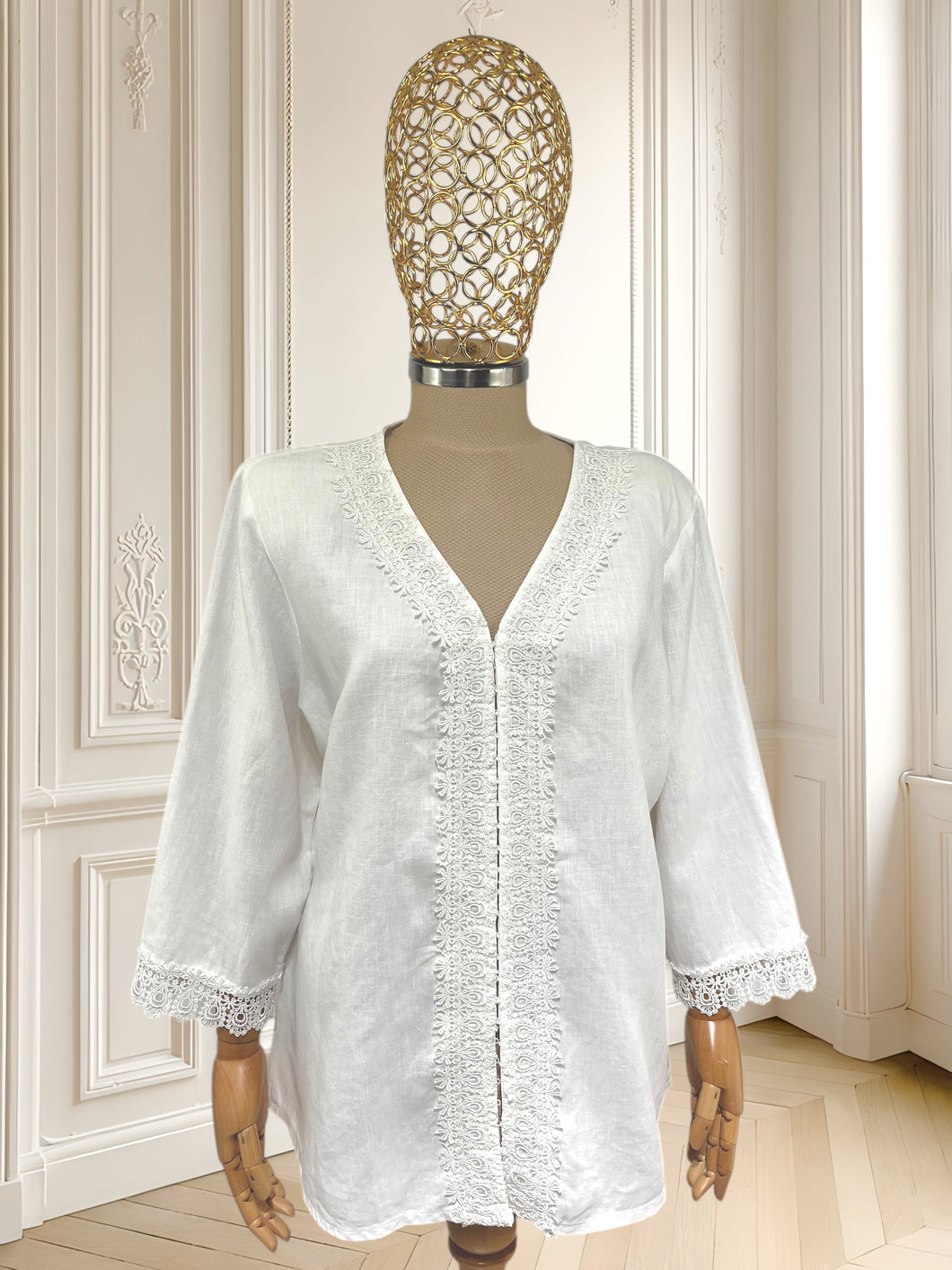 Cămașă albă din in cu dantelă aplicată potrivită pentru L/XL