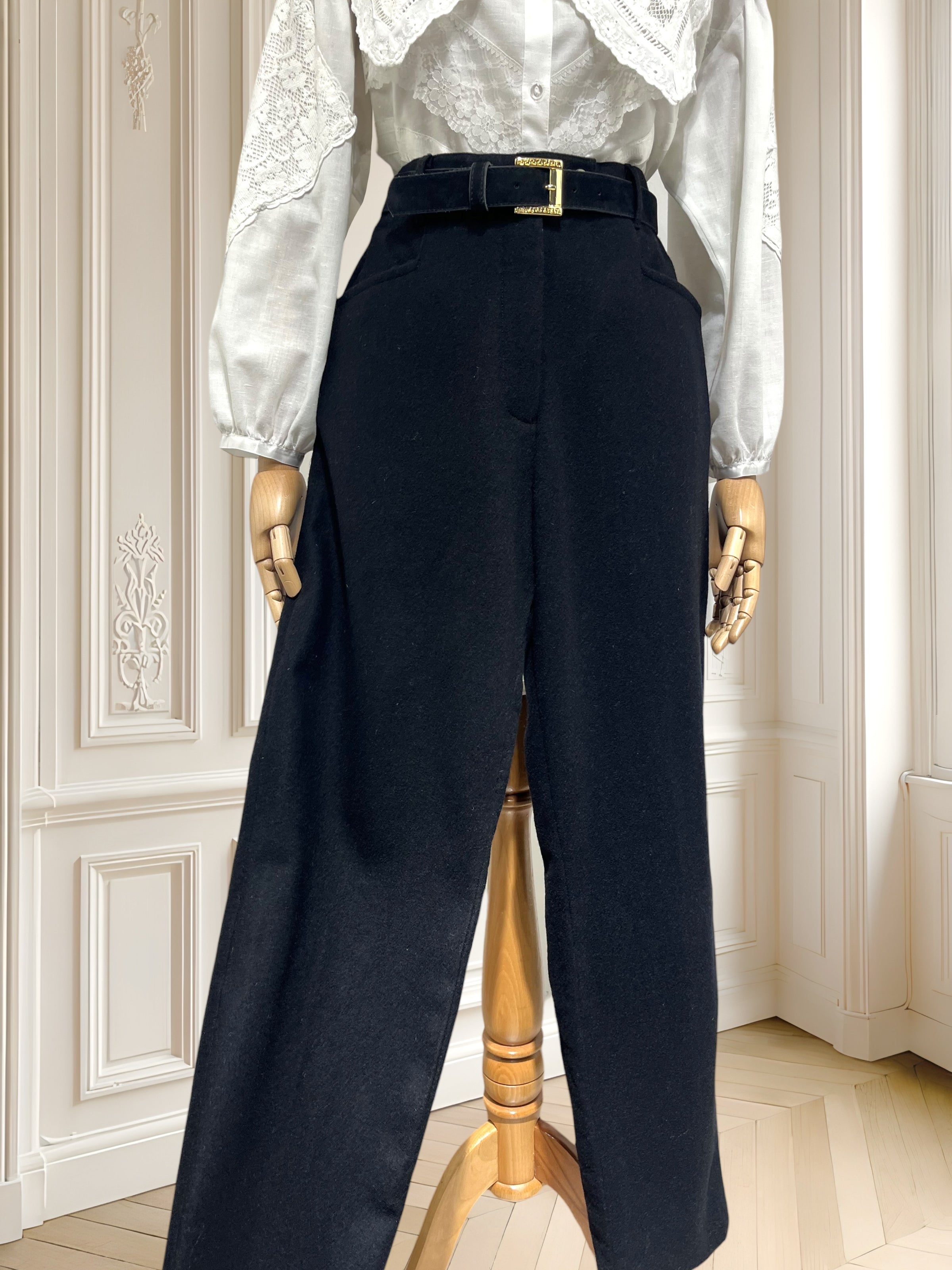 Pantaloni din lână cu croi masculin mărimea L