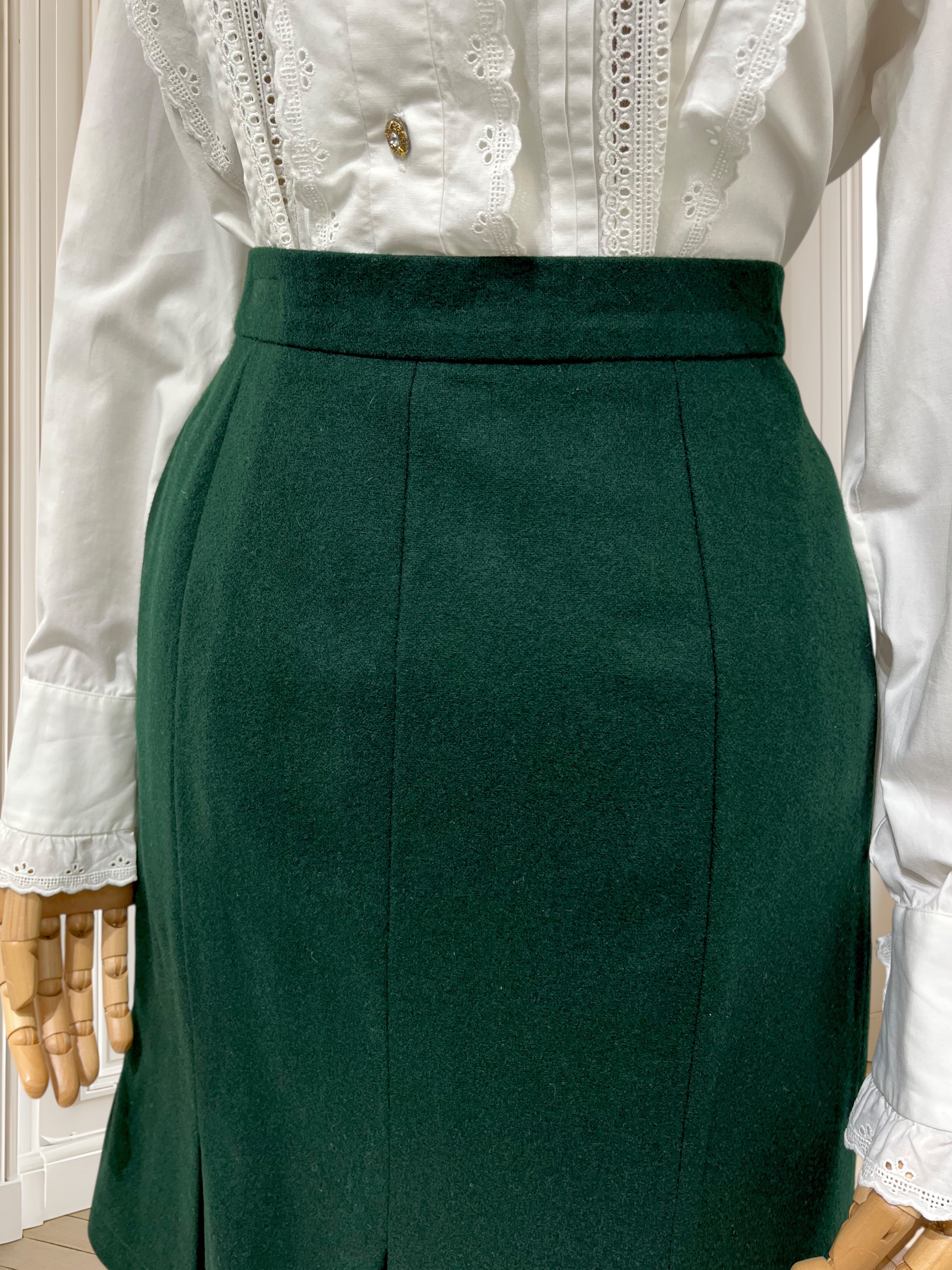 Fustă vintage din lână extrafină de merino mărimea M