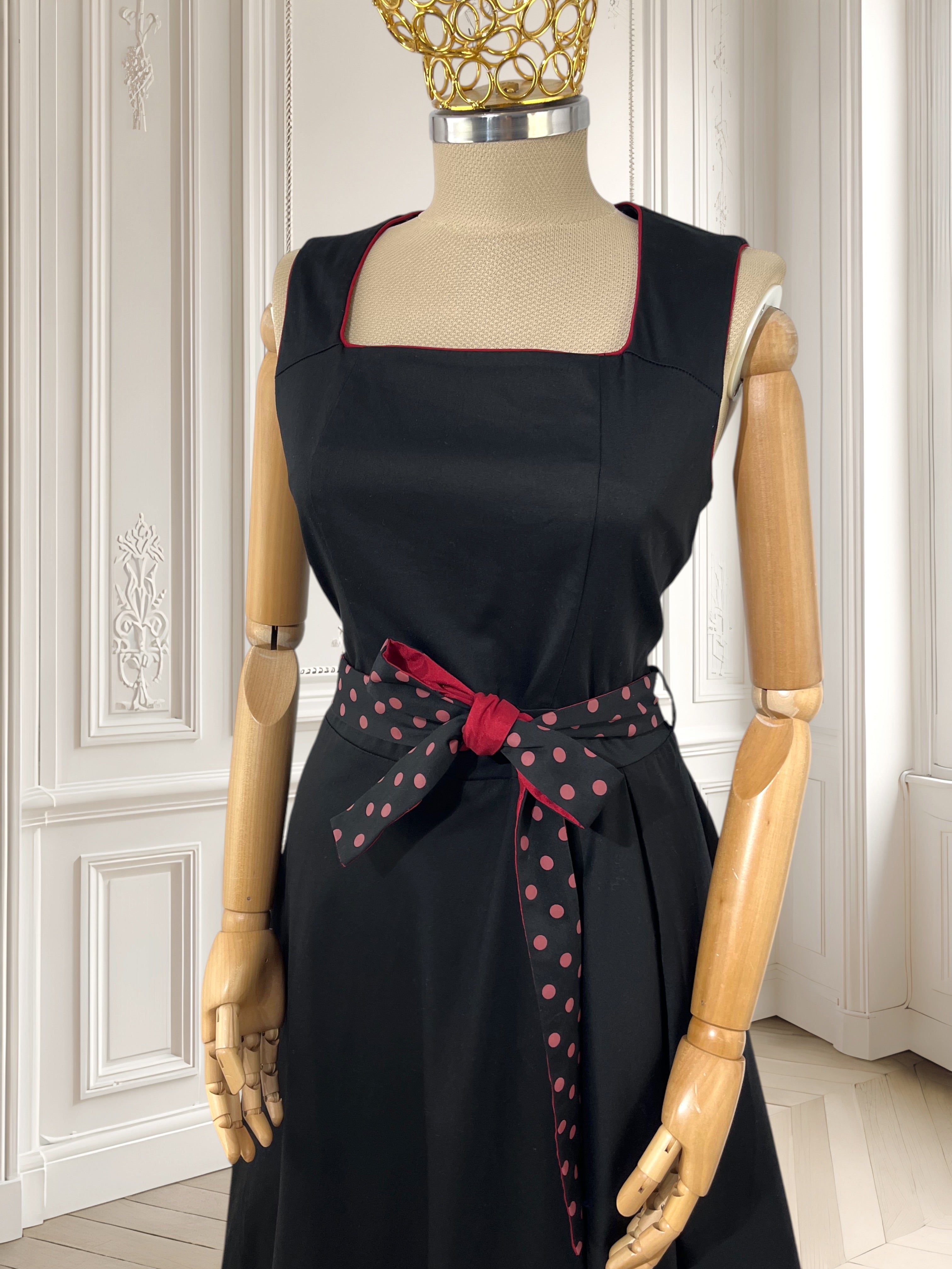 Rochie vintage cu talie accentuată mărimea M