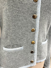 Încarcă imaginea în vizualizatorul Galerie, Cardigan vintage din lână mărimea S
