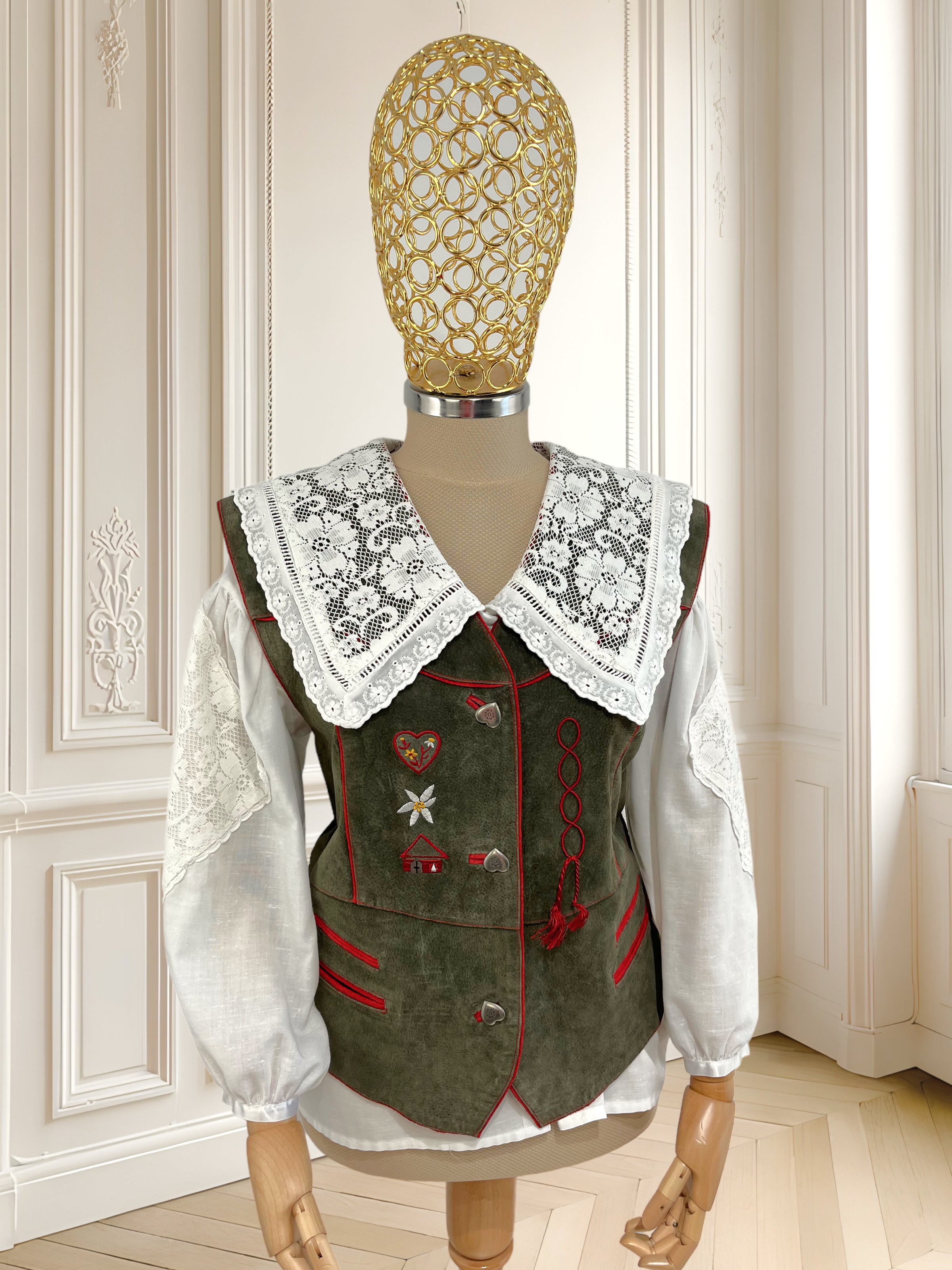 Vestă vintage din piele naturală cu detalii brodate mărimea M