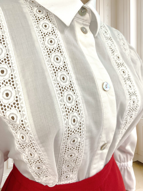 Cămașă vintage cu broderie mărimea XL