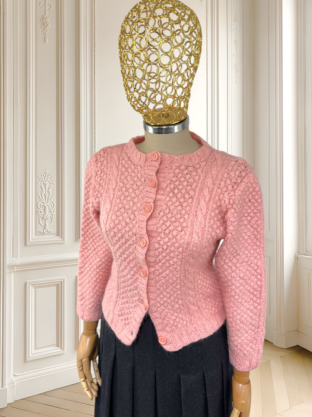 Cardigan lucrat manual din lână mărimea S