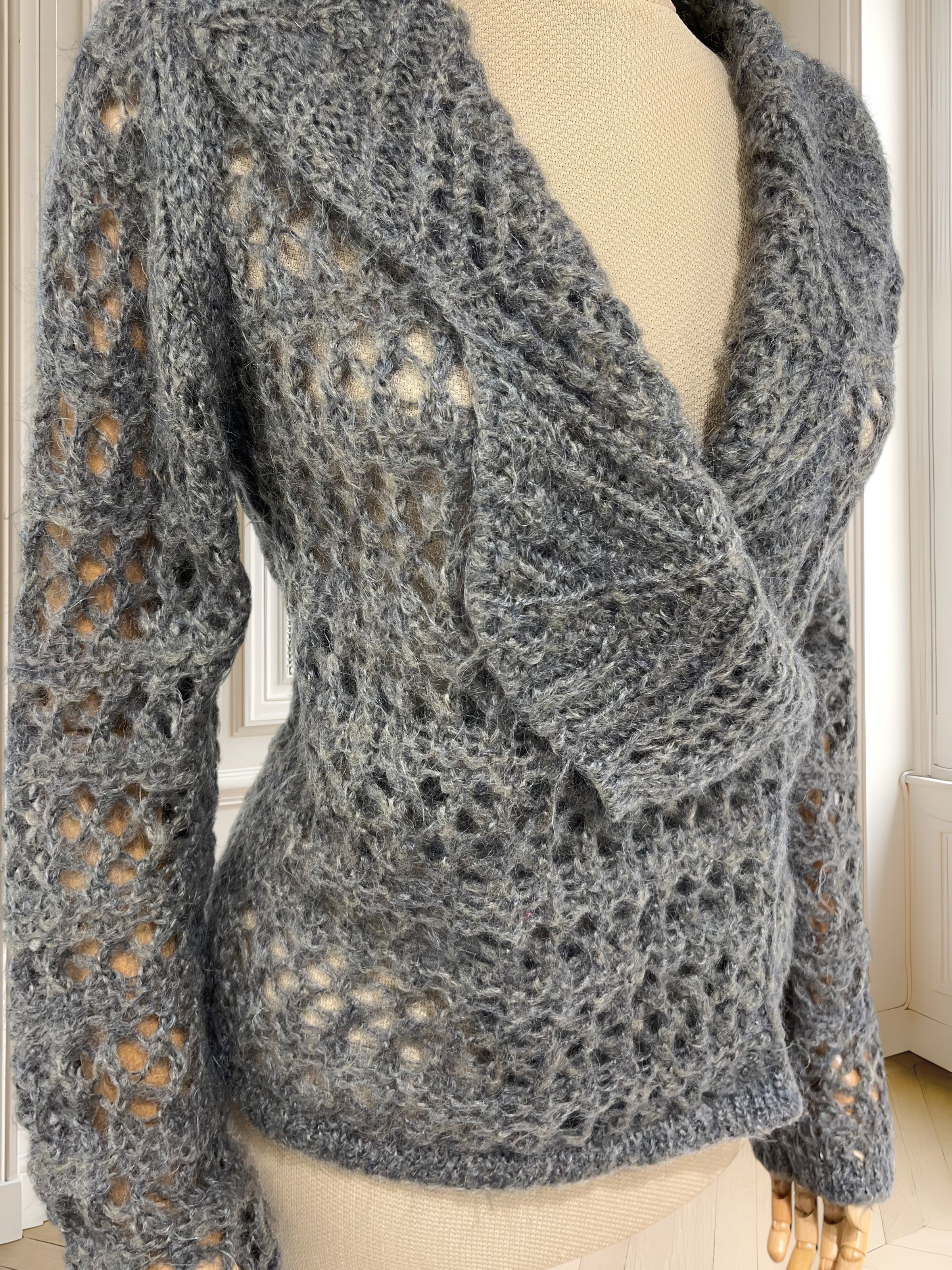 Cardigan din mohair lucrat manual mărimea S