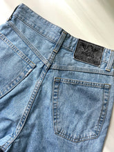 Încarcă imaginea în vizualizatorul Galerie, Jeans vintage cu talie înaltă mărimea XS
