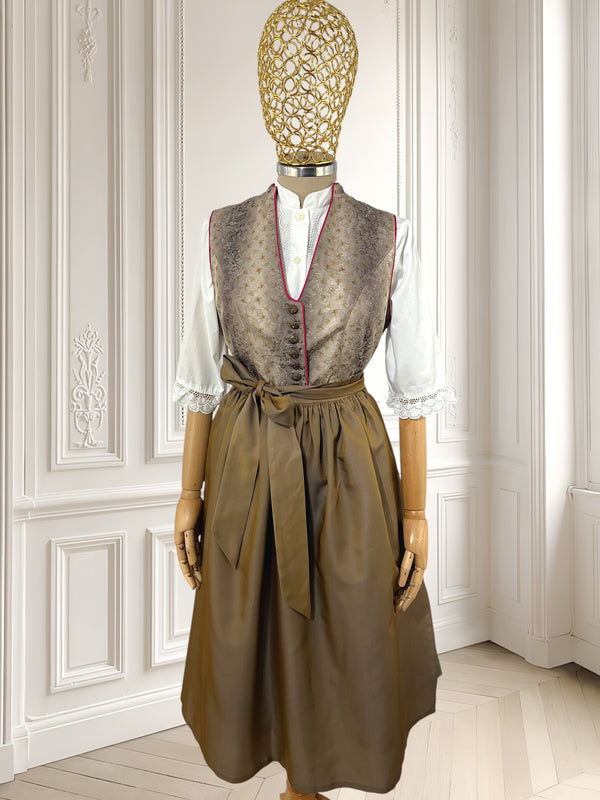 Rochie bavareză arămie mărimea M