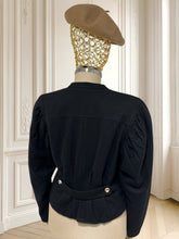 Încarcă imaginea în vizualizatorul Galerie, Sacou vintage din lână pură mărimea S
