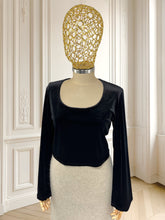 Încarcă imaginea în vizualizatorul Galerie, Bluză cropped din catifea mărimea M
