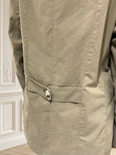 Încarcă imaginea în vizualizatorul Galerie, Sacou vintage din in mărimea L
