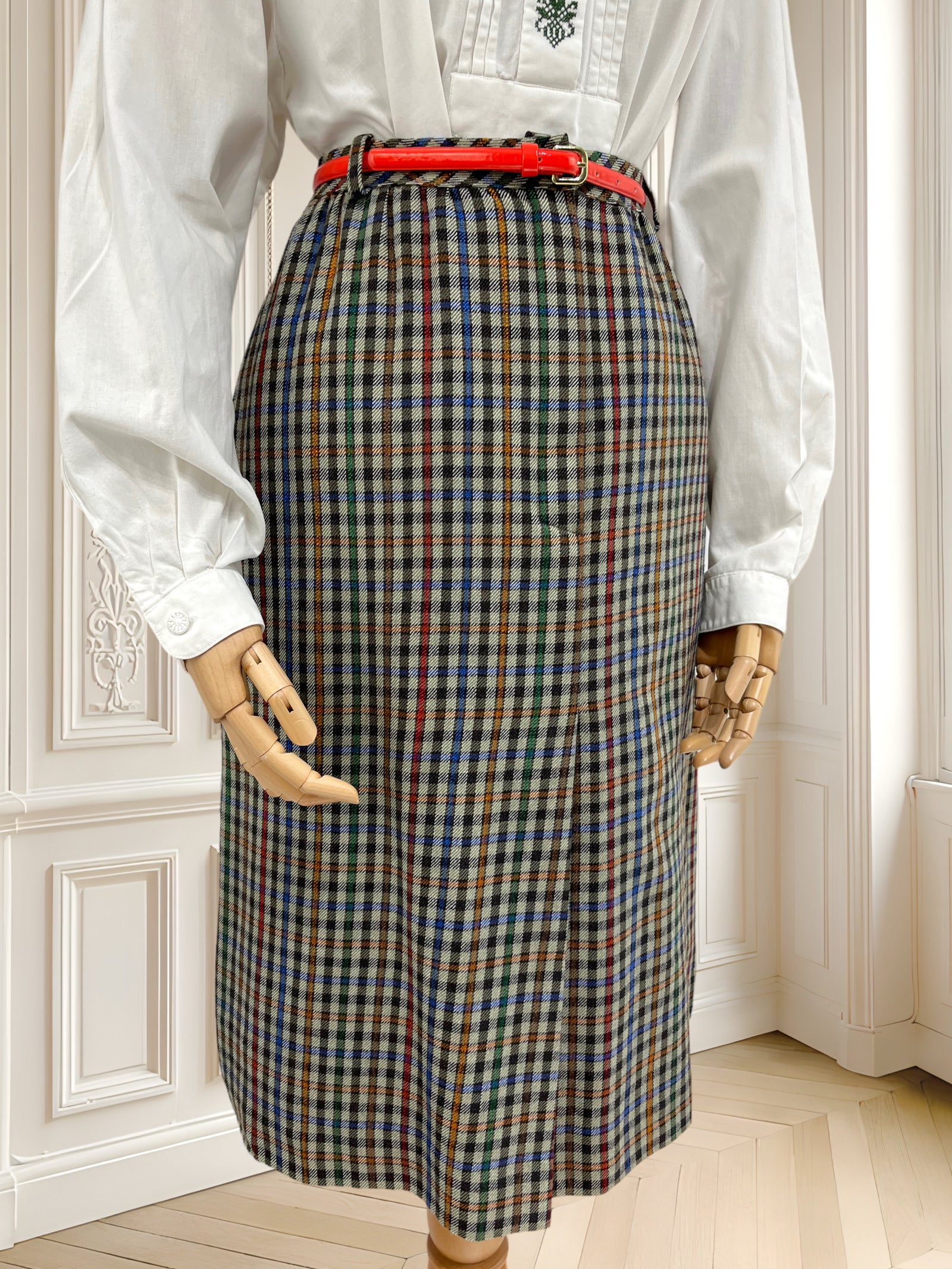 Fustă vintage din lână pură mărimea M