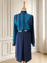 Încarcă imaginea în vizualizatorul Galerie, Rochie vintage albastră mărimea M
