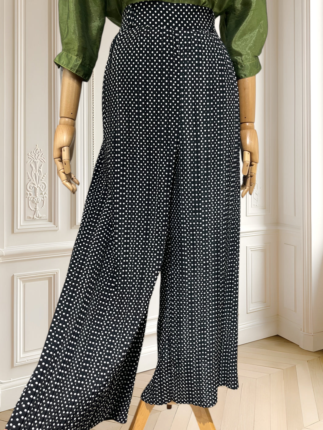 Pantaloni plisați cu buline potriviți pentru M/L