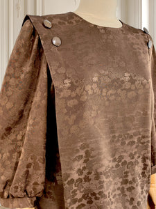 Rochie maro cu aspect perlat mărimea M