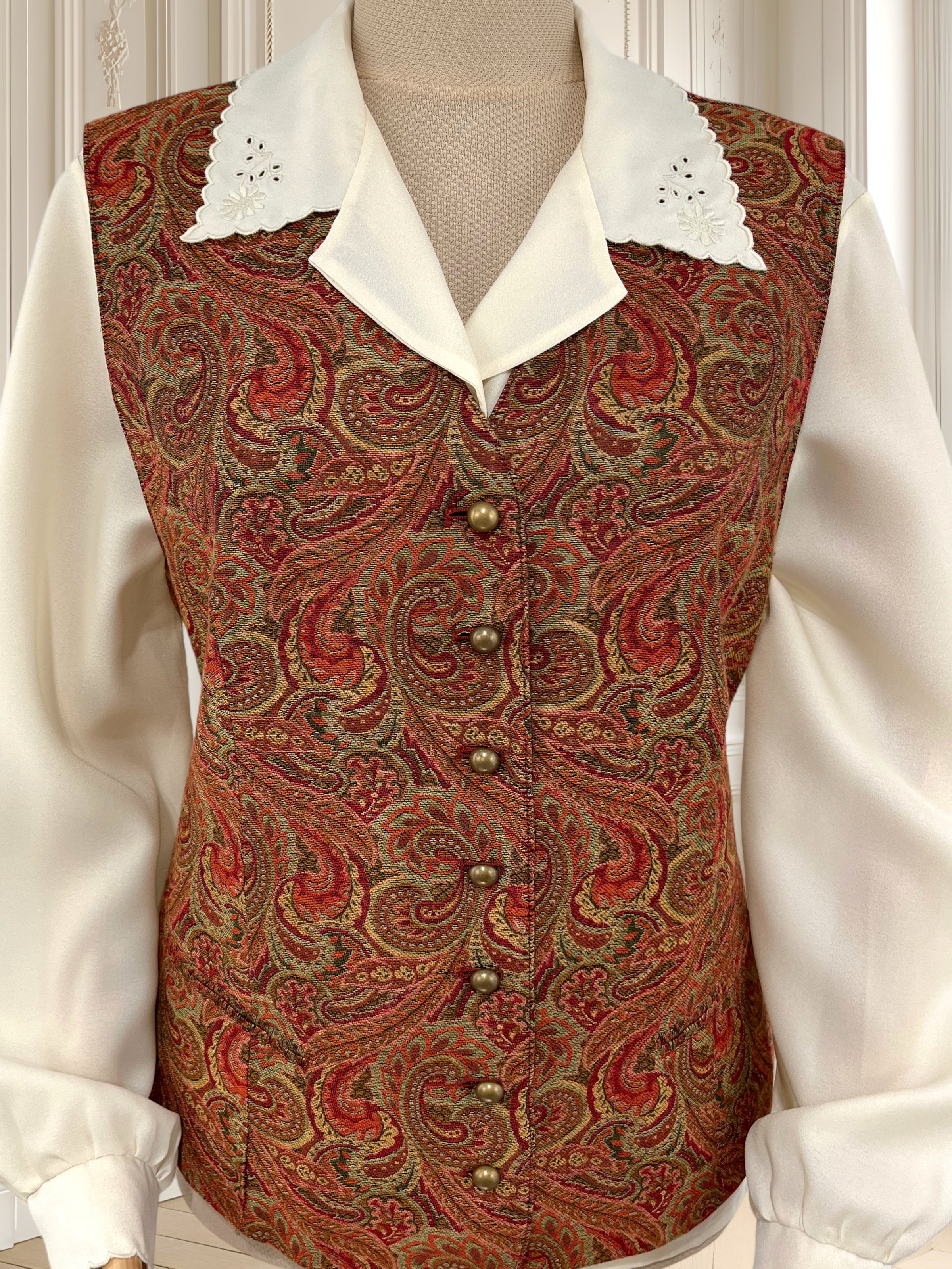 Vestă vintage din brocart mărimea M