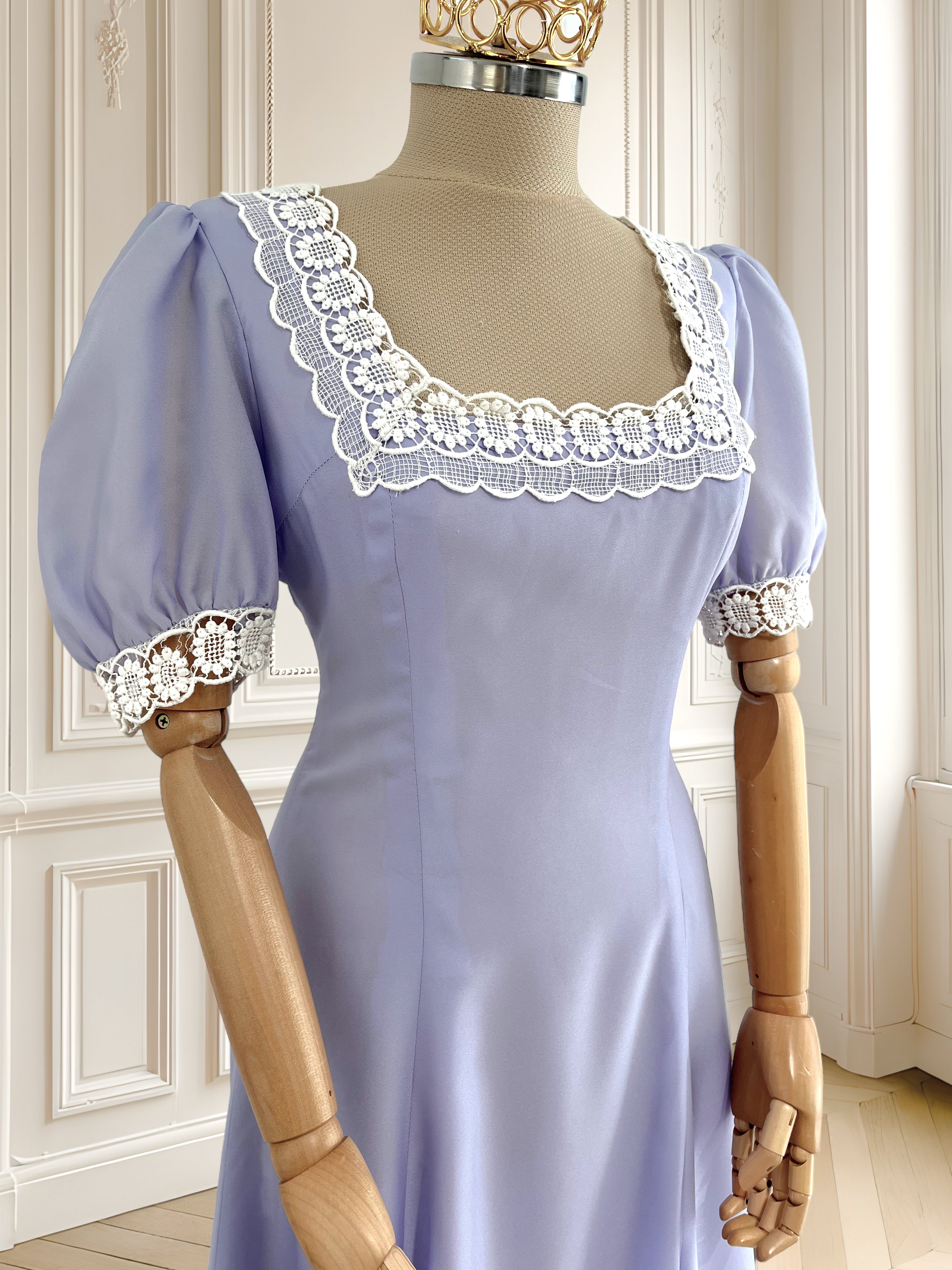 Rochie vintage lucrată manual mărimea M