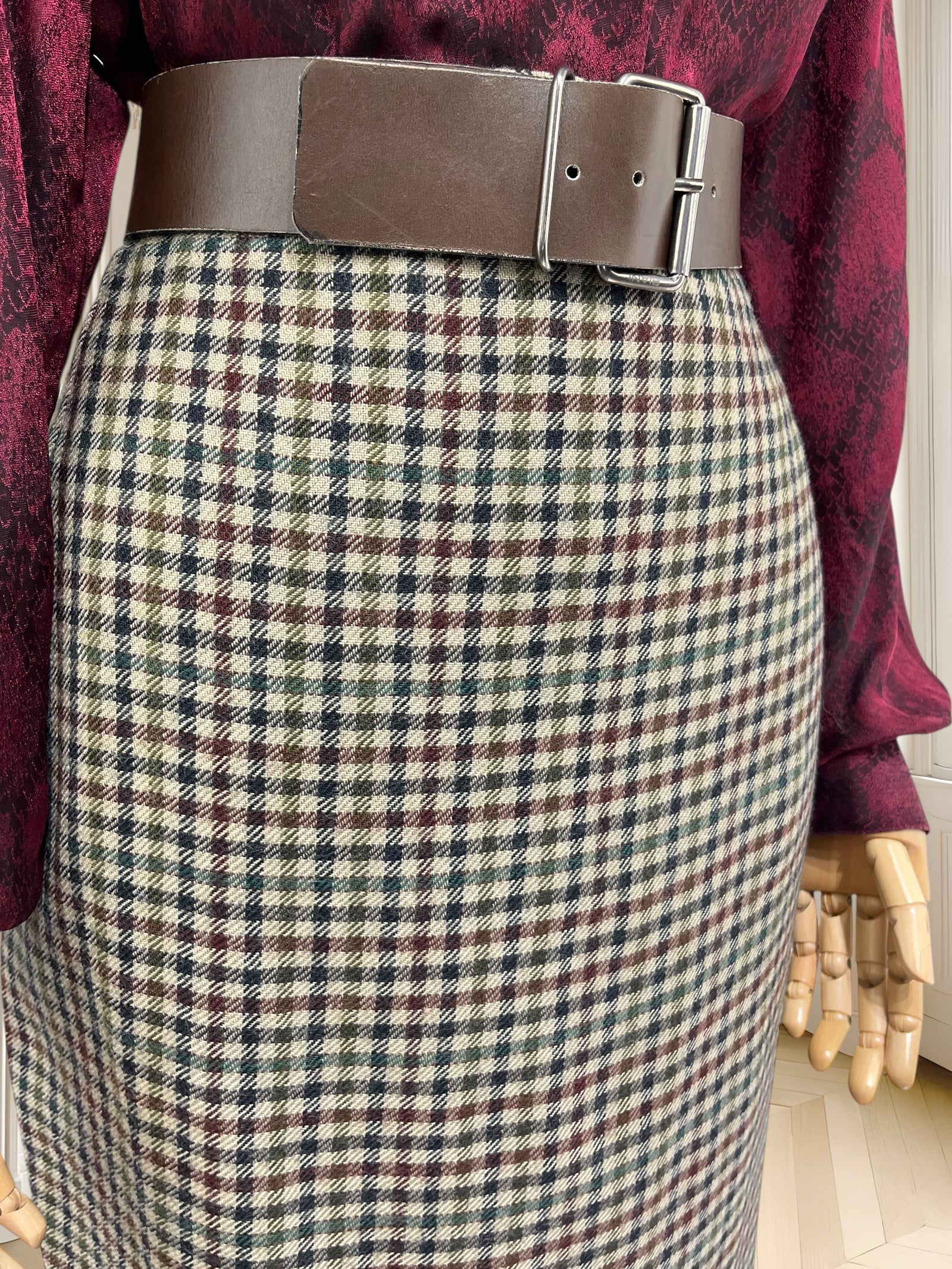 Fustă vintage din lână pură mărimea L