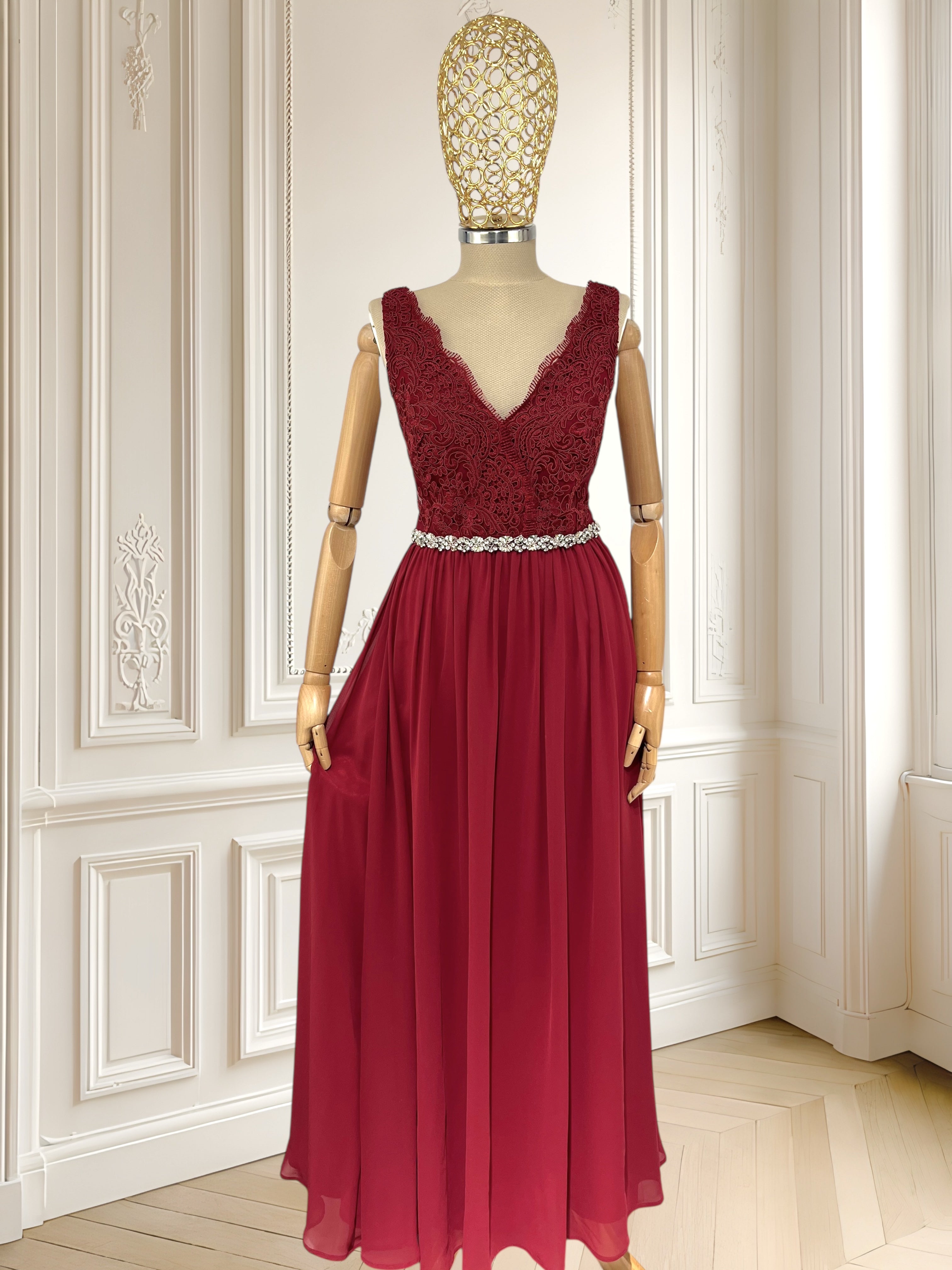 Rochie de seară cu talie accentuată mărimea S