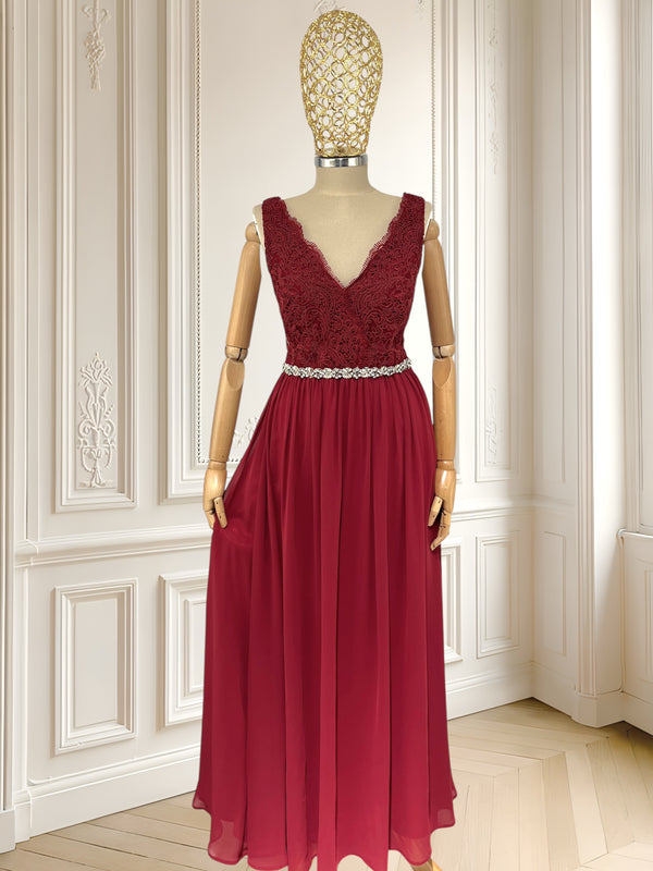 Rochie de seară cu talie accentuată mărimea S