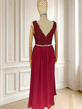 Încarcă imaginea în vizualizatorul Galerie, Rochie de seară cu talie accentuată mărimea S
