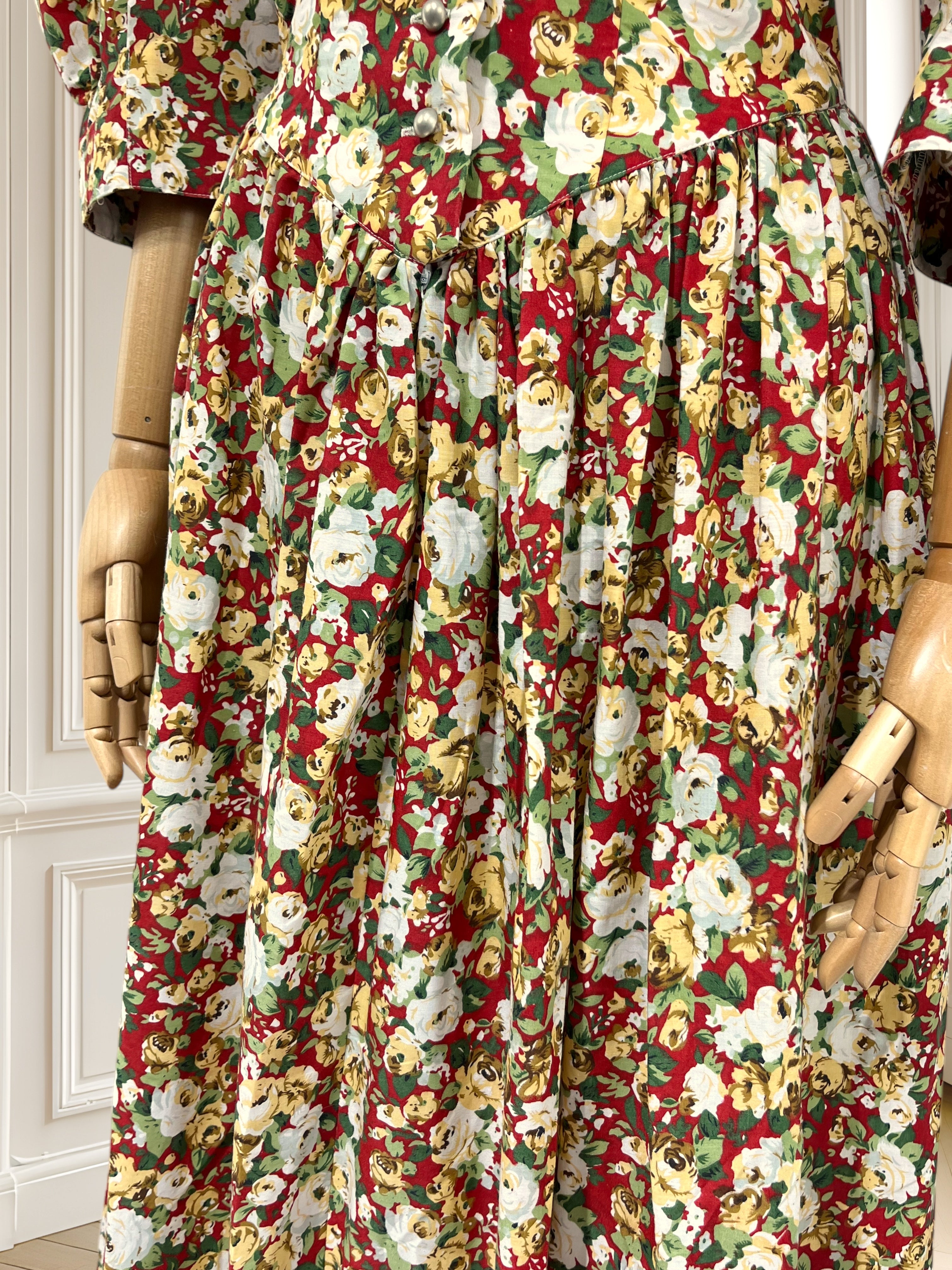 Rochie vintage cu print floral mărimea M