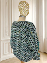 Încarcă imaginea în vizualizatorul Galerie, Bluză italienească din vâscoză mărimea XL

