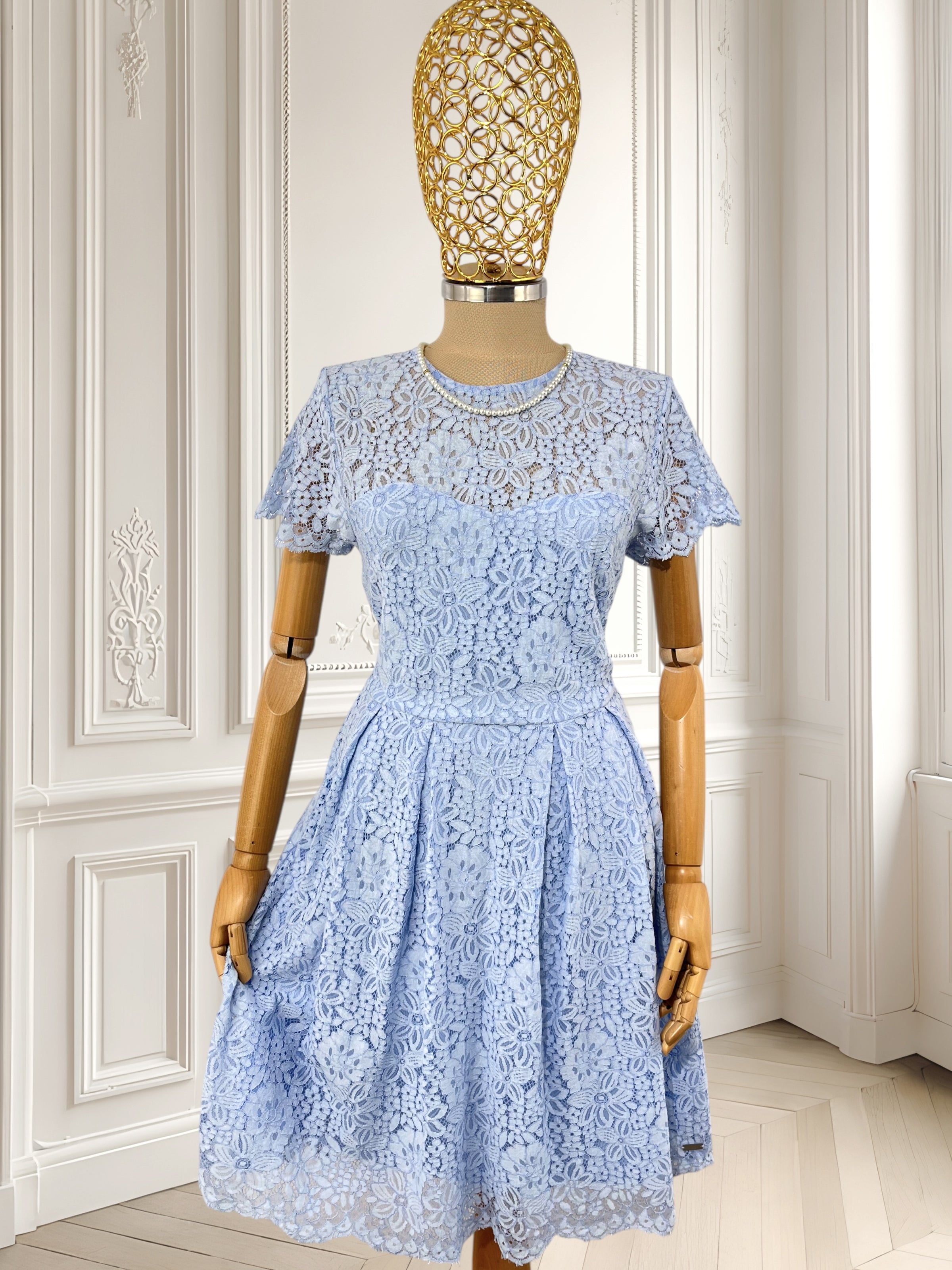 Rochie albastră din dantelă mărimea S
