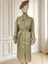Încarcă imaginea în vizualizatorul Galerie, Trench coat vintage cu croi evazat mărimea L
