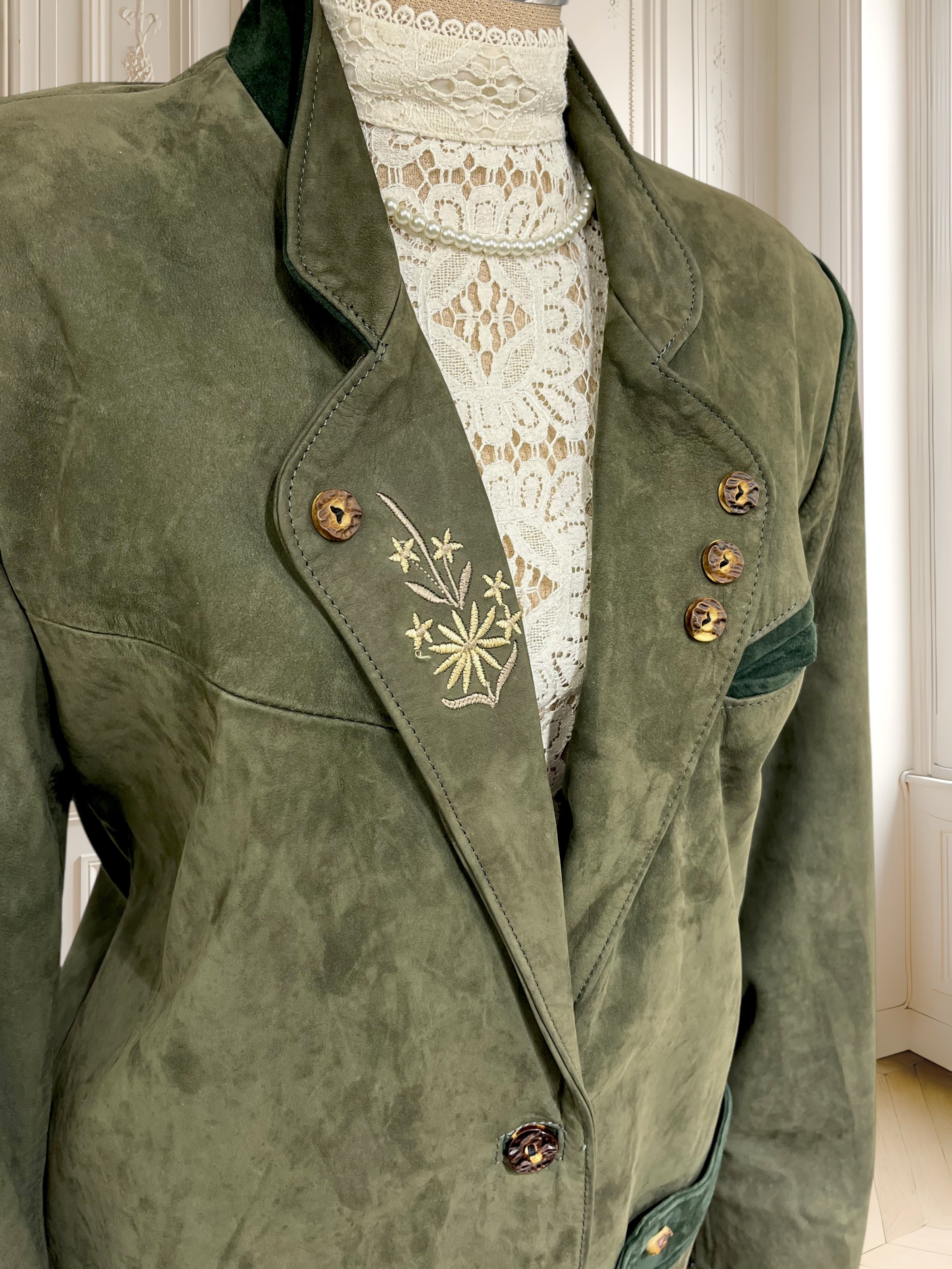 Sacou vintage din piele întoarsă mărimea L