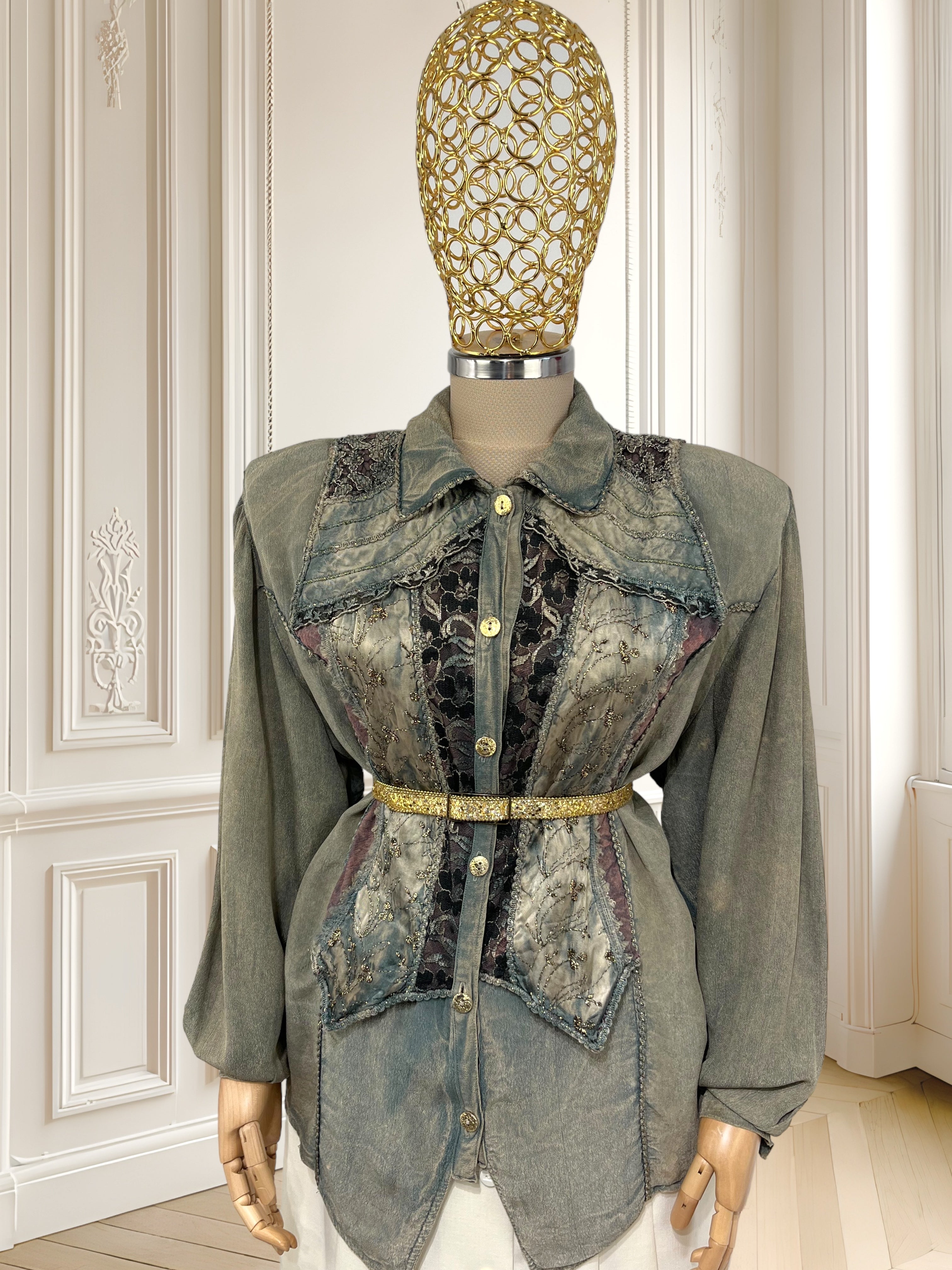 Cămașă vintage cu inserții de dantelă mărimea L